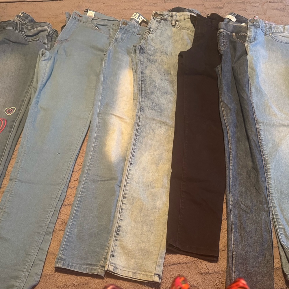 Trendy Kids' Jeans in Blue and Black